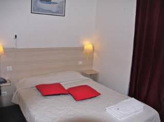Hotel Vieille Tour Rouen Ngoại thất bức ảnh