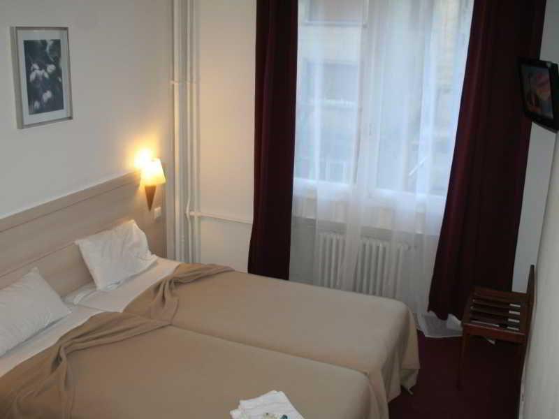 Hotel Vieille Tour Rouen Ngoại thất bức ảnh